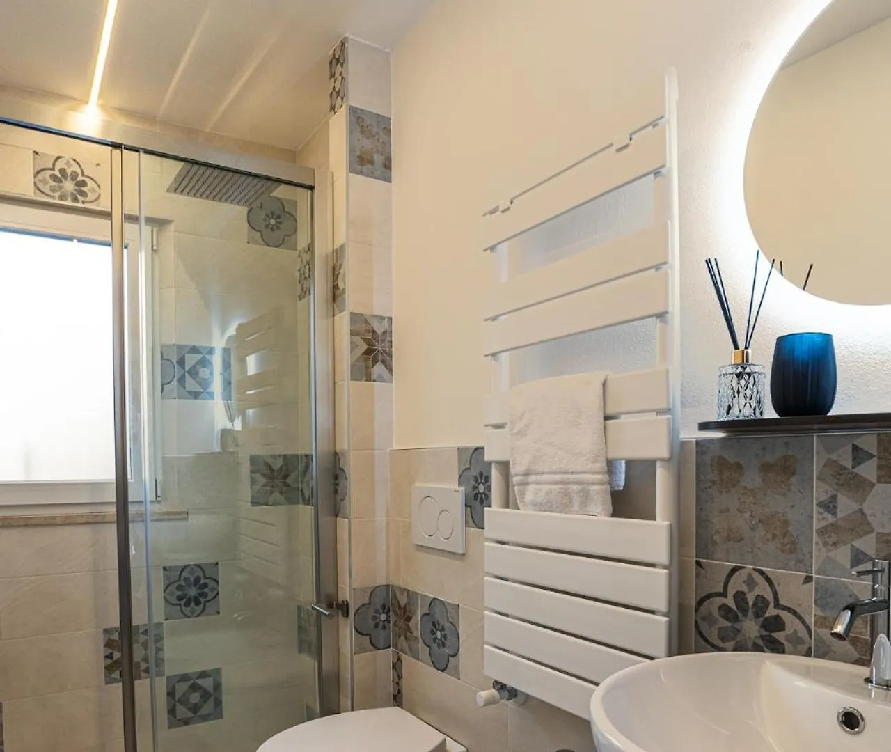 Inaugurazione 2024 - Villa Pratu Apartments A 100 Metri Dal Mare Riccione 0*,  Italia