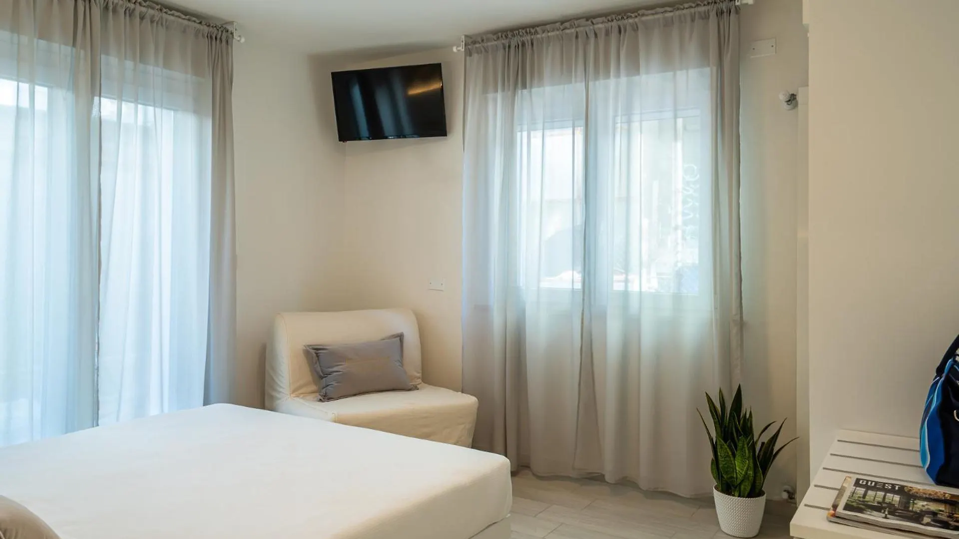 Inaugurazione 2024 - Villa Pratu Apartments A 100 Metri Dal Mare Riccione 0*,  Italia